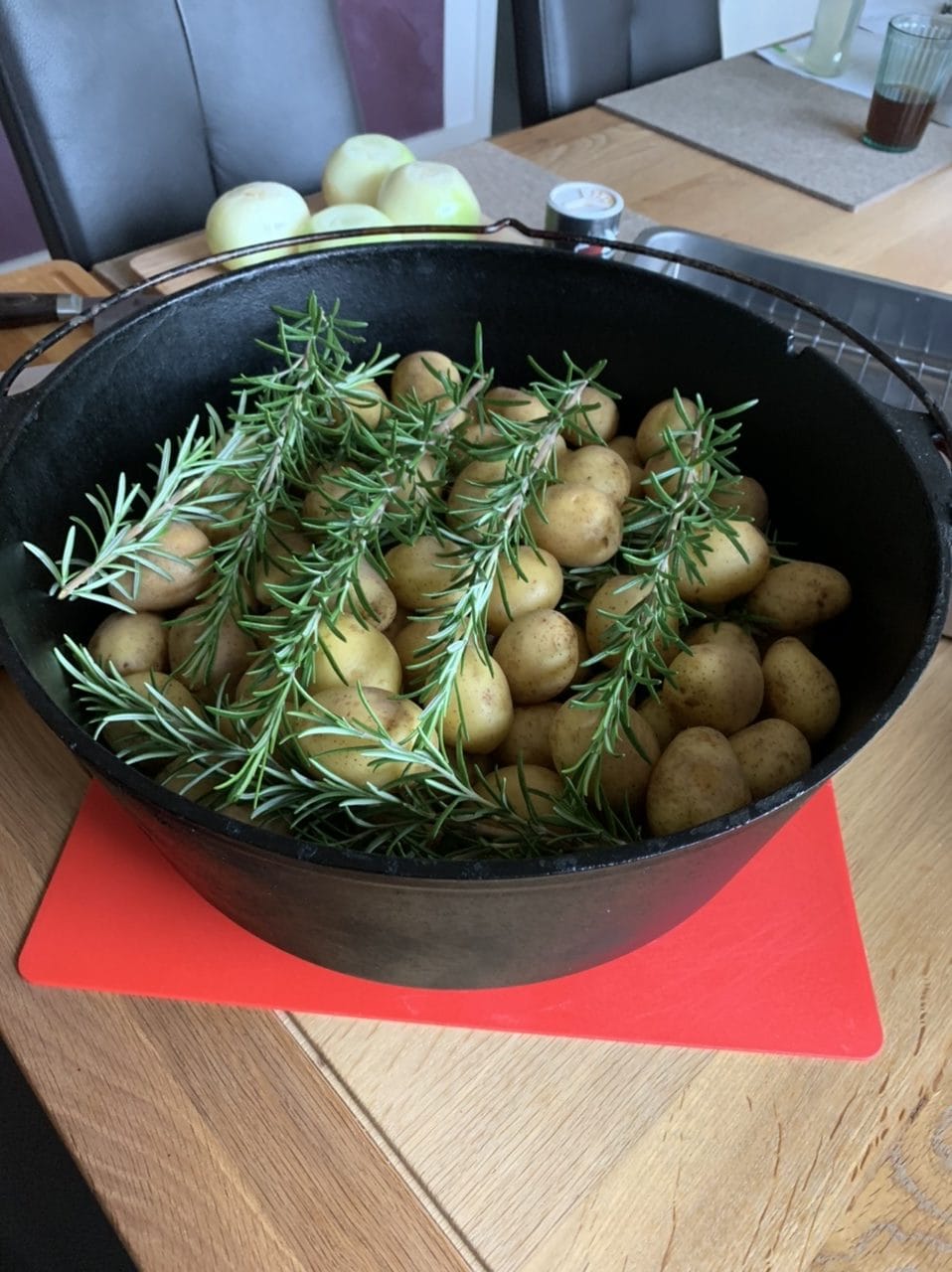 Rosmarin Kartoffeln aus dem DutchOven - LB79